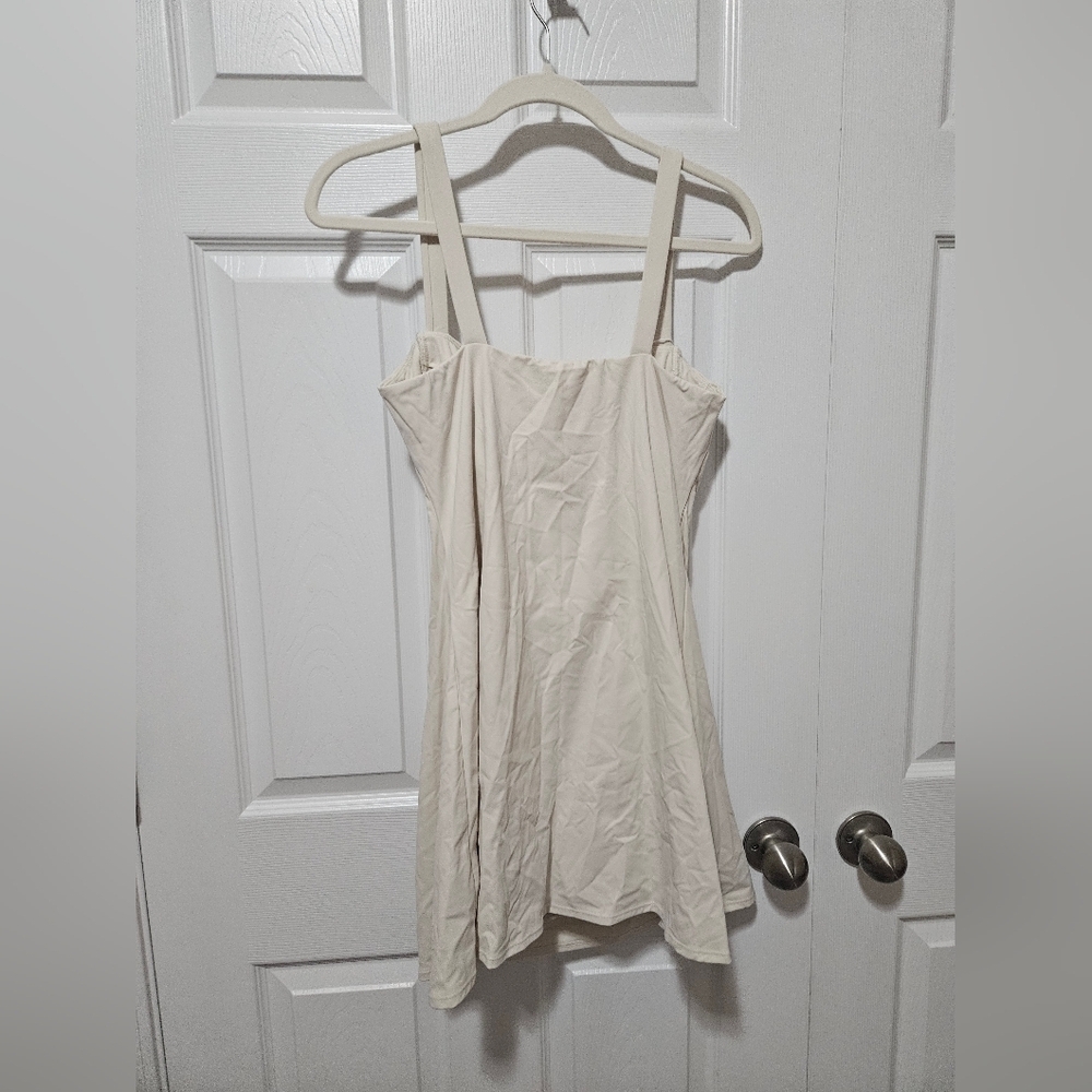 Halara SoftlyZero Plush 2-in-1 Pocket Flare Mini Active Dress-Easy Peezy - Picture 4 of 5